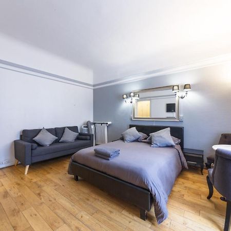 דירות פריז Private Studio - Avenue Des Champs-Elysees מראה חיצוני תמונה
